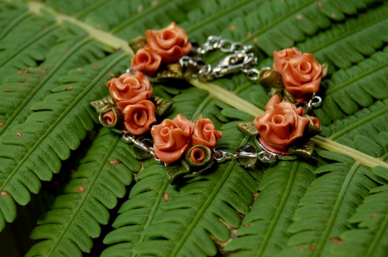 браслет розочки